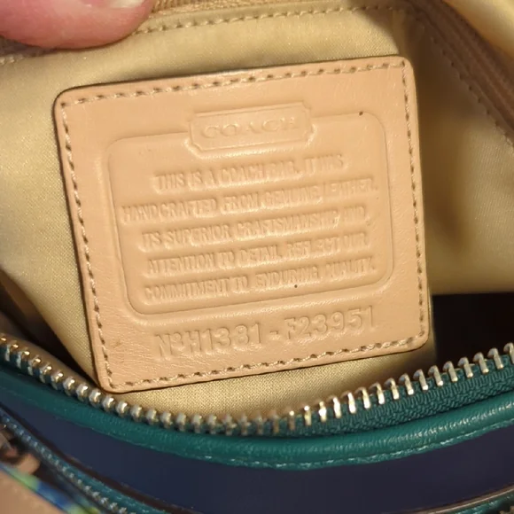 Coach Blue and Green Shoulder leather Bag - Picture 5 of 8